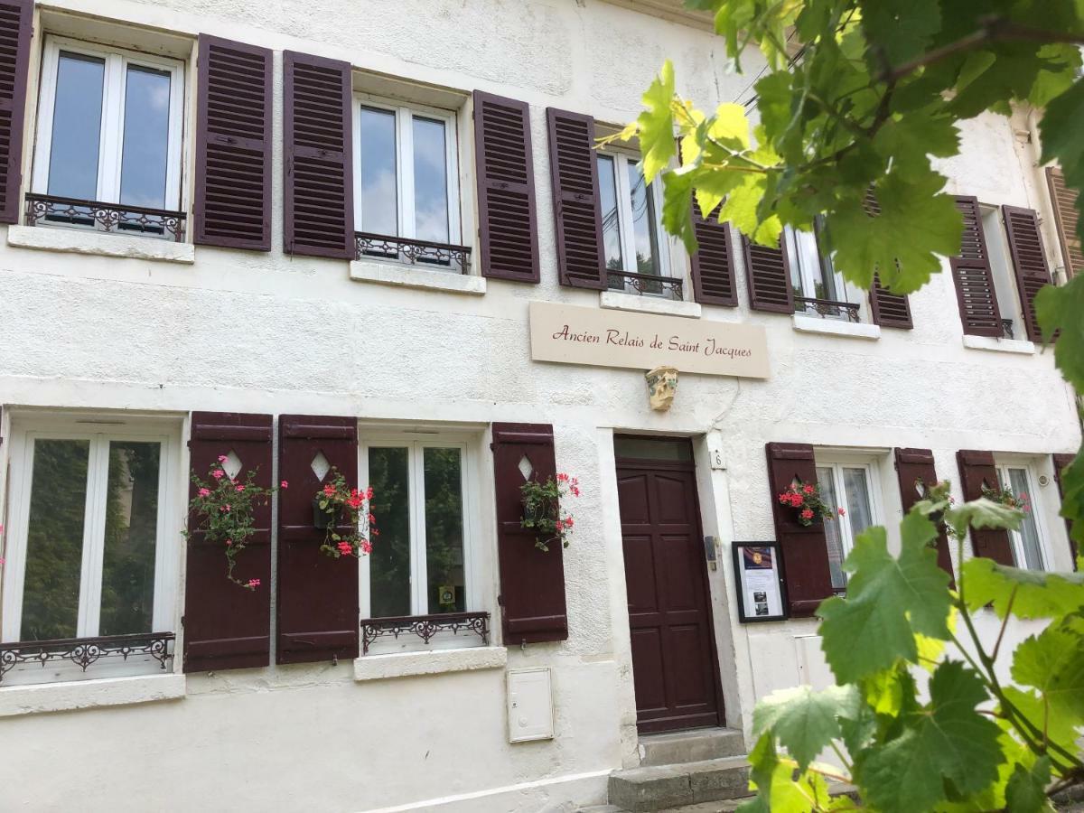 Gite Ancien Relais De Saint-Jacques La Roche-Guyon Exterior photo